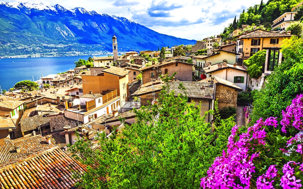 Limone sul Garda in der Lombardei am Gardasee, Italien