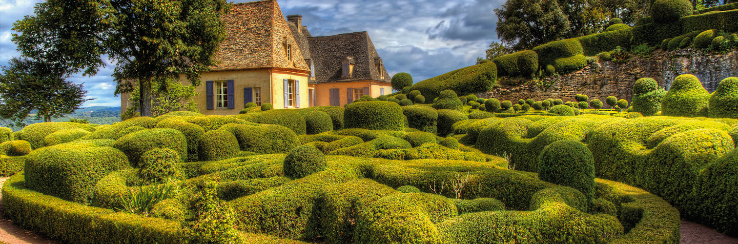 Boxwoods in Les Jardins de Marqueyssac, Dordogne, France
