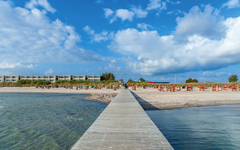 Seebrücke am Südstrand in Burgtiefe auf der Insel Fehmarn