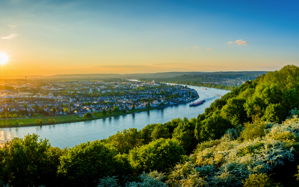 Vom Siebengebirge durch das Mittelrheintalzum Main