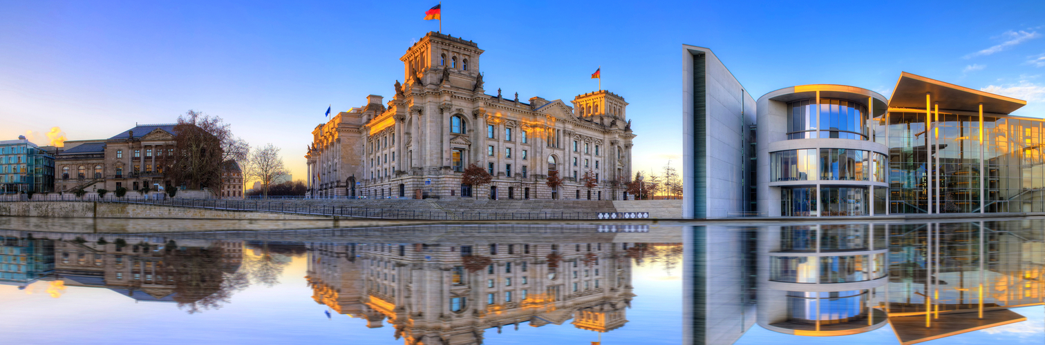 Panoramablick auf das Regierungsviertel in Berlin