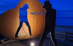 Winterliche Ostsee mit Kunstkilometer